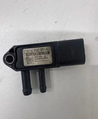 Volkswagen PASSAT B6 Exhaust gas pressure sensor 076906051A 05963025 AG3010T