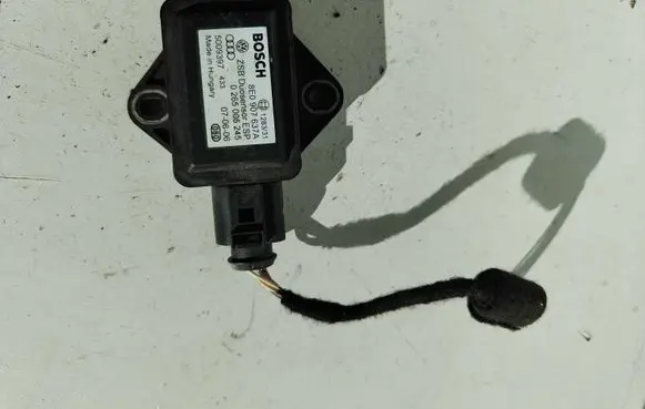 Audi A8 S8 D3 4E ESP acceleration yaw rate sensor 8E0907637A 0265005245