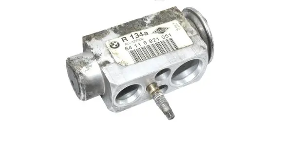 BMW 5 E60 E61 Air conditioning (A/C) expansion valve 64116921051 6921051 64119178316