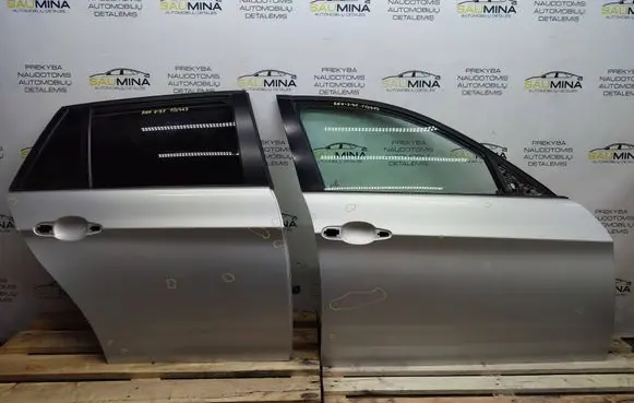 BMW 3 E90 E91 Front door 