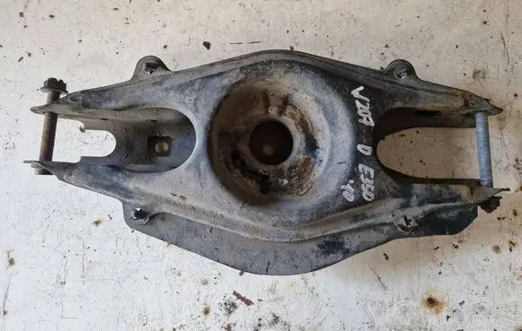 Mercedes-Benz E C207 W207 Rear control arm A2043520888 A2043521688