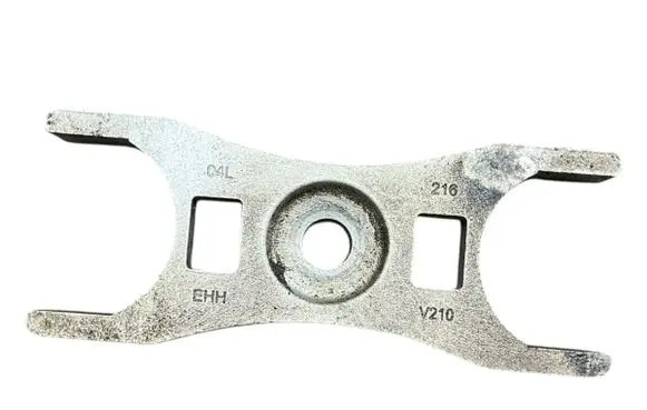 Skoda Octavia Mk3 (5E) Fuel Injector clamp holder 04L216