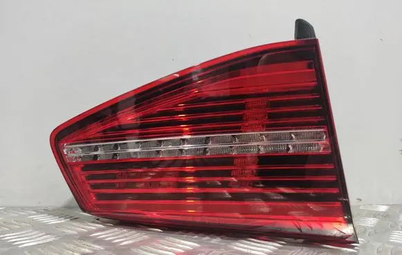Volkswagen PASSAT B8 Tailgate rear/tail lights 3G9945307D 81450121