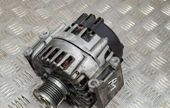 Mercedes-Benz GLK (X204) Generator/alternator A0141543902 FG18S047 411005714