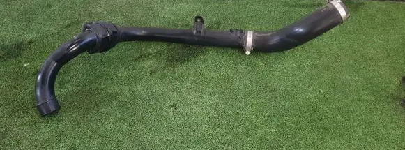 Intercooler hose/pipe
