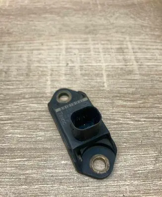 Mercedes-Benz E W211 Airbag deployment crash/impact sensor 0025426918