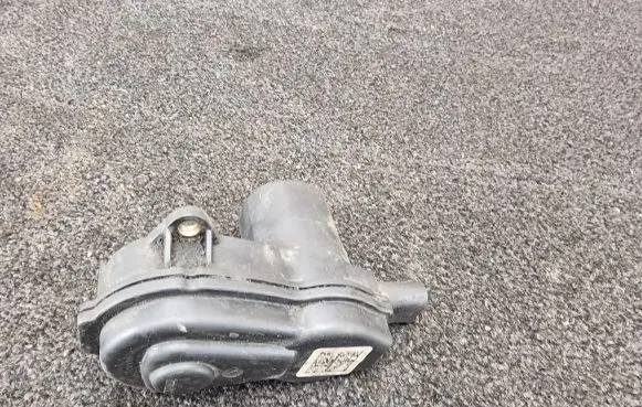 Audi A8 S8 D4 4H Hand brake/parking brake motor 32337647B 660GN038