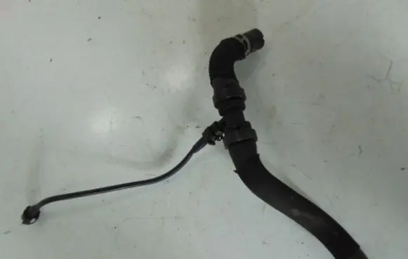 Peugeot 308 Engine coolant pipe/hose