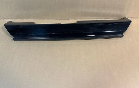 Volvo XC60 Rear bumper trim bar molding 32136221