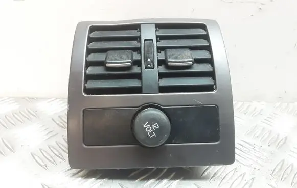 Audi A6 S6 C5 4B Rear air vent grill 4B0819203