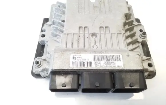 Peugeot 5008 Engine control unit/module 9676761080 9666571380