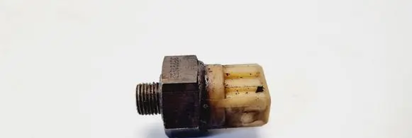 Volkswagen PASSAT B3 Coolant temperature sensor 357919521