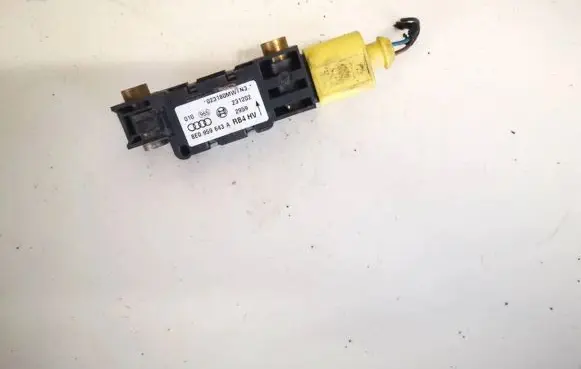 Audi A6 S6 C5 4B Airbag deployment crash/impact sensor 8e0959643a