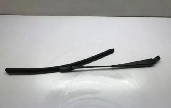 Windshield/front glass wiper blade