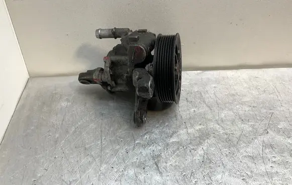 BMW 3 E92 E93 Power steering pump 6779244
