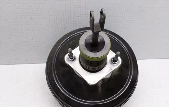 Opel Vectra C Brake booster 24433099 32482563 2078733