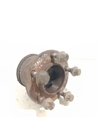 Renault Master III Rear wheel hub