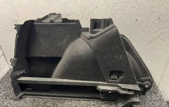 Volkswagen Golf VIII Trunk/boot side trim panel 5H6867427M