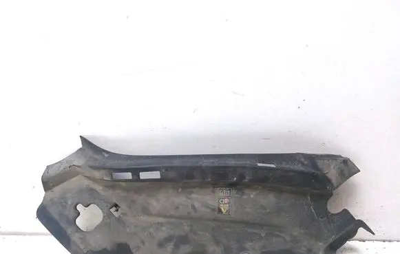 Mercedes-Benz GLK (X204) Engine bonnet/hood lock trim molding A2048261024