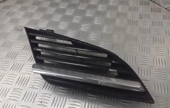 Nissan Primera Front bumper lower grill 62320AU300