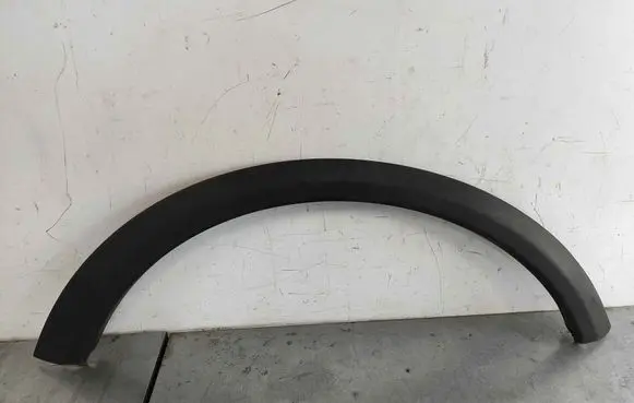 Volvo C30 Front arch trim 31283124 30744042
