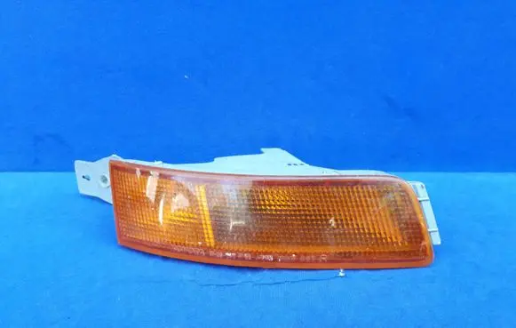 Toyota MR2 (W20) II Front indicator light TOYOTA1720