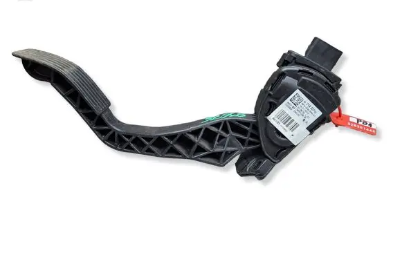 Peugeot 208 I Accelerator throttle pedal S26301444 9671433780