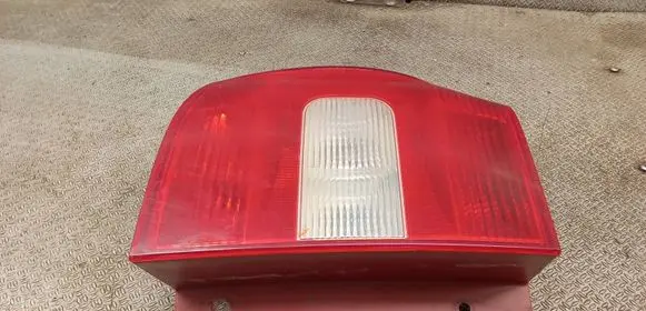Skoda Yeti (5L) Rear/tail lights 5L0945095 5L0945111