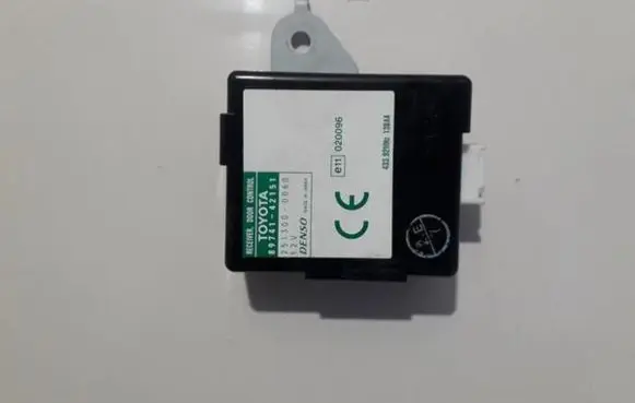 Toyota RAV 4 (XA20) Door control unit/module 8974142151 251300-0060