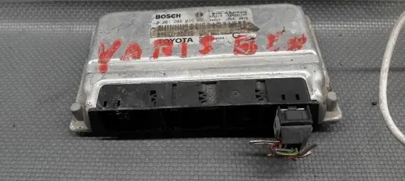 Toyota Yaris Engine control unit/module ECU 0261208036