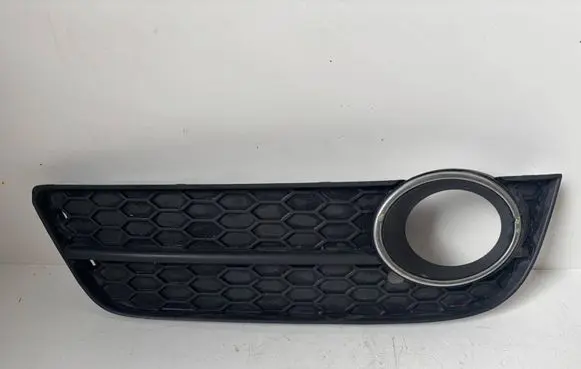 Audi A5 8T 8F Front fog light trim/grill 8T0807681