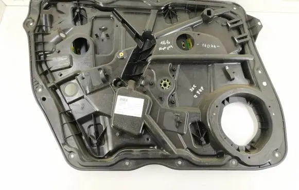 Mercedes-Benz ML W166 Front door electric window regulator 1667200179 1667201102