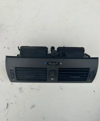 BMW X3 E83 Dash center air vent grill 3400074