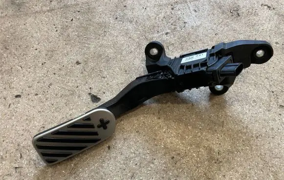 KIA EV6 Accelerator throttle pedal 32700KL910