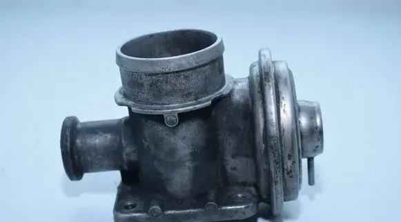 BMW X5 E53 EGR valve 7785452