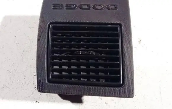 Dodge Magnum Dash center air vent grill