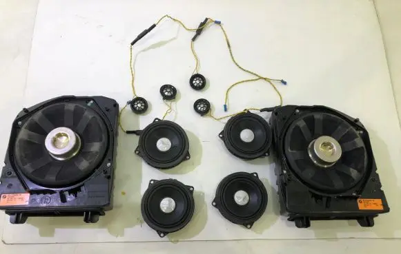 BMW 2 F46 Audio system kit 9256350