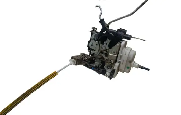 Audi A3 S3 8L Front door lock 8L1837016A