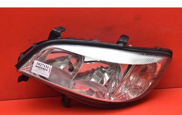 Opel Zafira A Headlight/headlamp 90582021