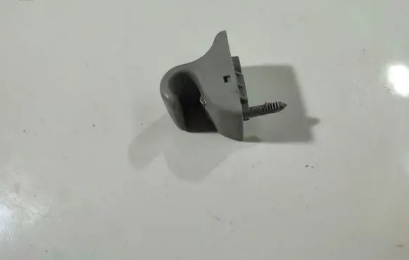 Hyundai i30 Sun visor clip/hook/bracket 