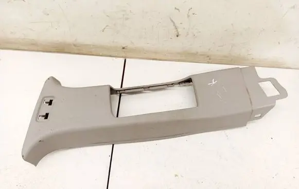 Opel Zafira B (B) pillar trim (top) 13129316