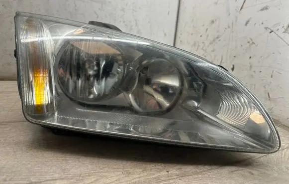 Ford Focus Headlight/headlamp 4M5113W029AC 10178 0112102AT