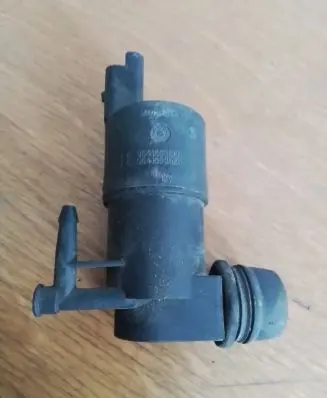 Renault Master III Windscreen/windshield washer pump 9641553880