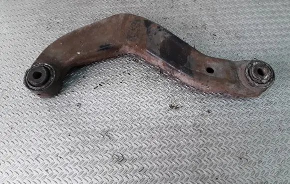 Audi A4 S4 B7 8E 8H Rear control arm 8E0505324M