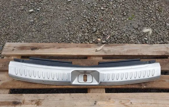 Hyundai i40 (D) pillar trim (bottom) 986103Z300 986103Z700