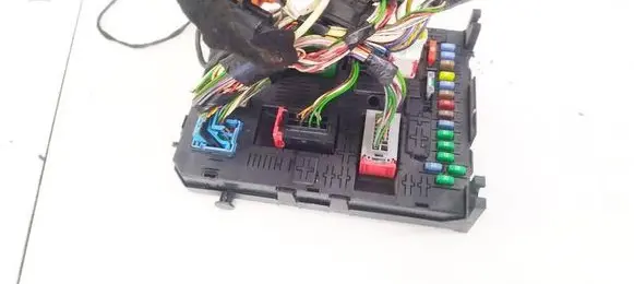 Citroen Berlingo Fuse box set 281197595