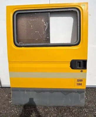 Iveco Daily 3rd gen Side sliding door 