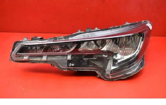 Toyota Corolla E10 Headlight/headlamp 8115002S60