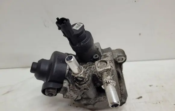 KIA Sportage Fuel injection high pressure pump 331002F000 0445010511 110808
