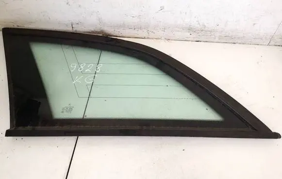 Mercedes-Benz C AMG W204 Rear side window as2